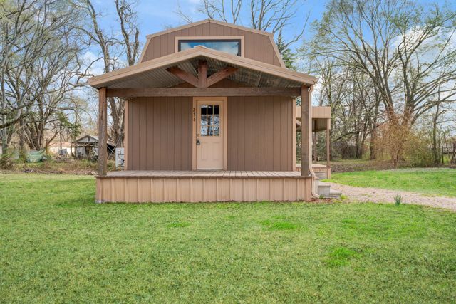 234 County Road 16420, Deport, TX 75435