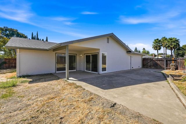 8312 Juglans Dr, Orangevale, CA 95662