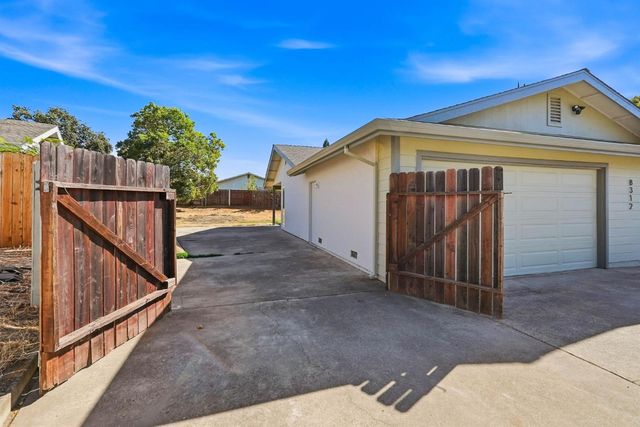 8312 Juglans Dr, Orangevale, CA 95662