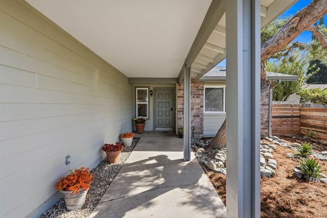 8312 Juglans Dr, Orangevale, CA 95662
