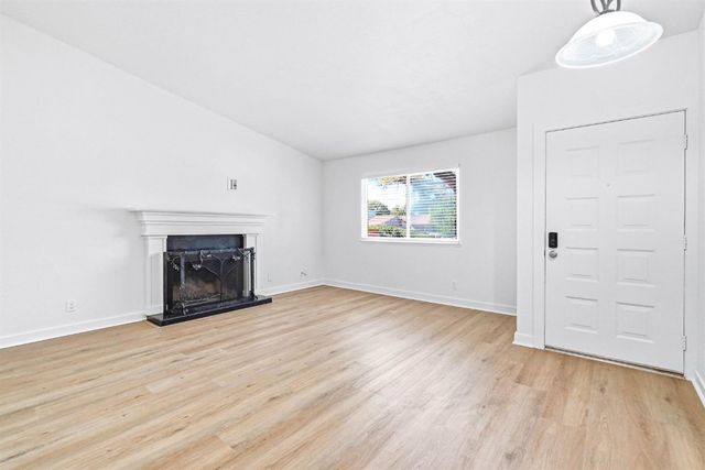 8312 Juglans Dr, Orangevale, CA 95662