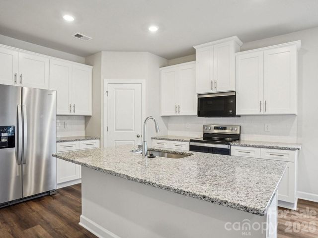 2067 Sunflower Circle, Newton, NC 28658