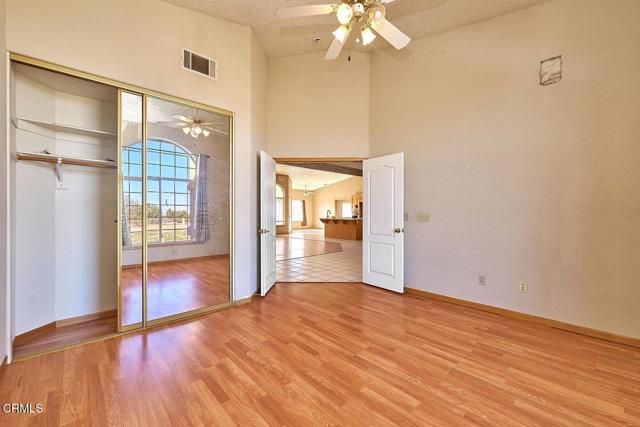 7176 Cataba Road, Oak Hills, CA 92344