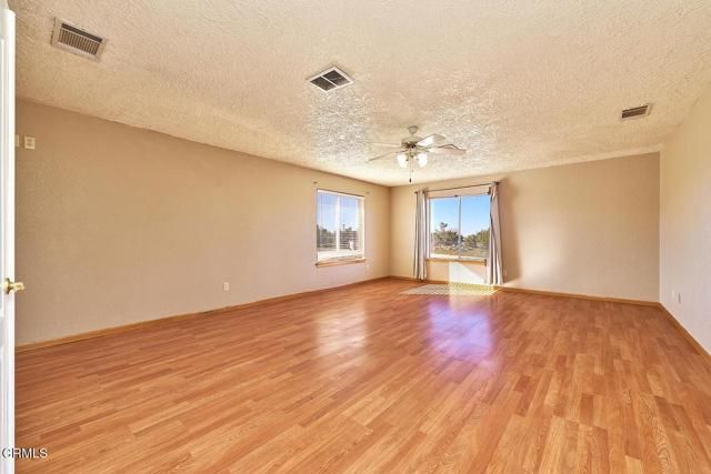 7176 Cataba Road, Oak Hills, CA 92344