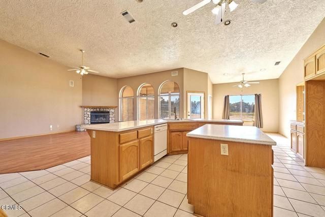 7176 Cataba Road, Oak Hills, CA 92344