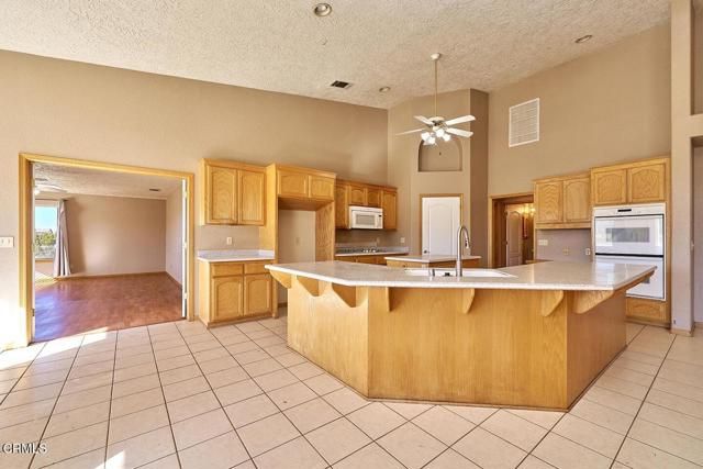 7176 Cataba Road, Oak Hills, CA 92344