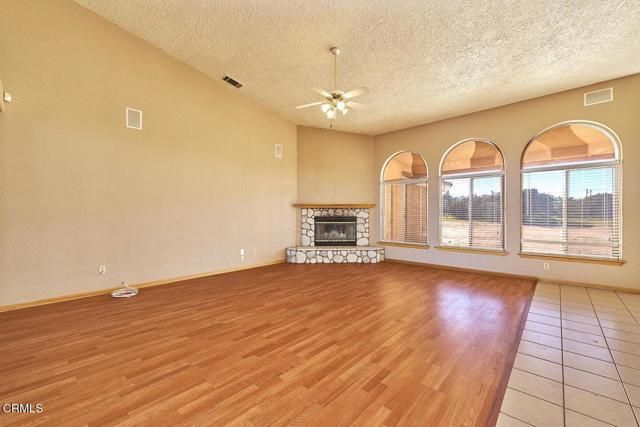 7176 Cataba Road, Oak Hills, CA 92344