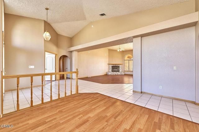 7176 Cataba Road, Oak Hills, CA 92344