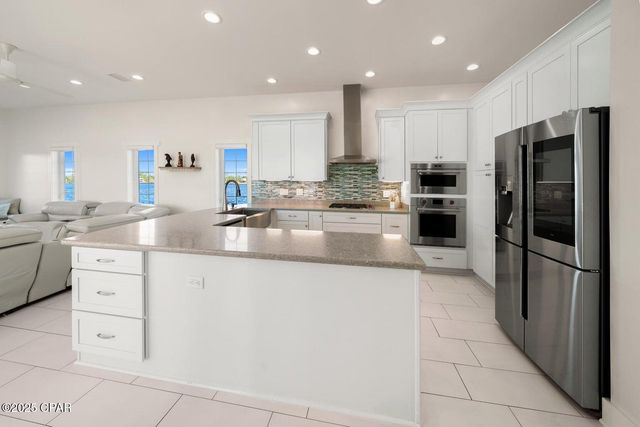 6701 Yacht Club Drive, Panama City, FL 32401