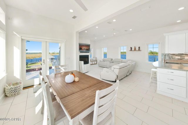 6701 Yacht Club Drive, Panama City, FL 32401