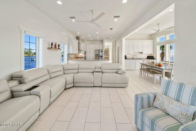 6701 Yacht Club Drive, Panama City, FL 32401