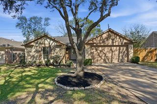2919 Lakefield Way, Sugar Land, TX 77479