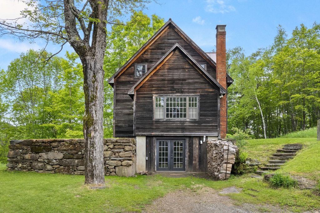403 Horseshoe Way, Woodstock, VT 05071