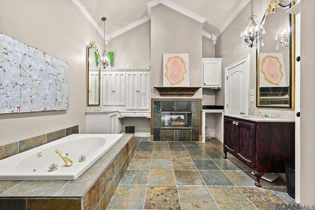 1650 Cameron Ave, Baton Rouge, LA 70806