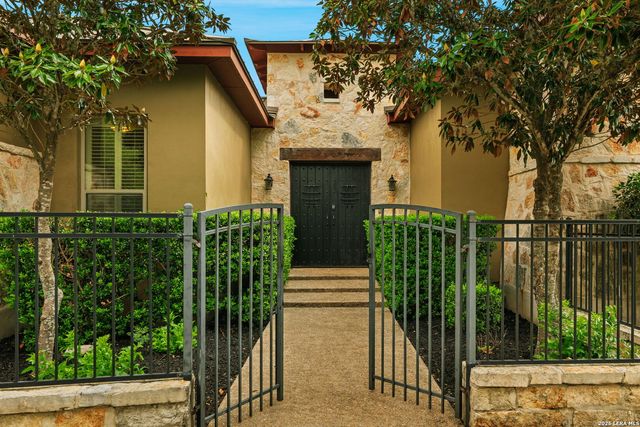 8813 Jodhpur, Boerne, TX 78015