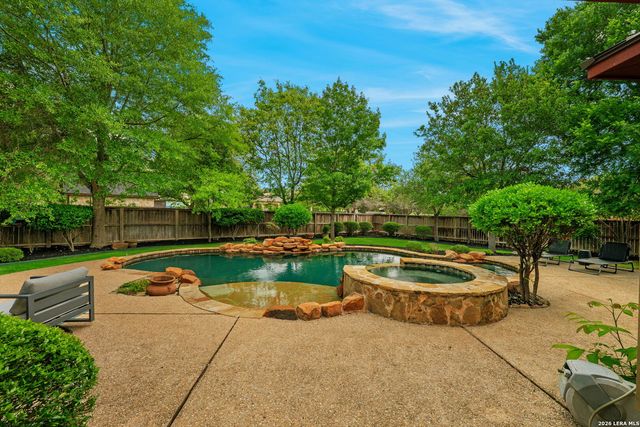 8813 Jodhpur, Boerne, TX 78015