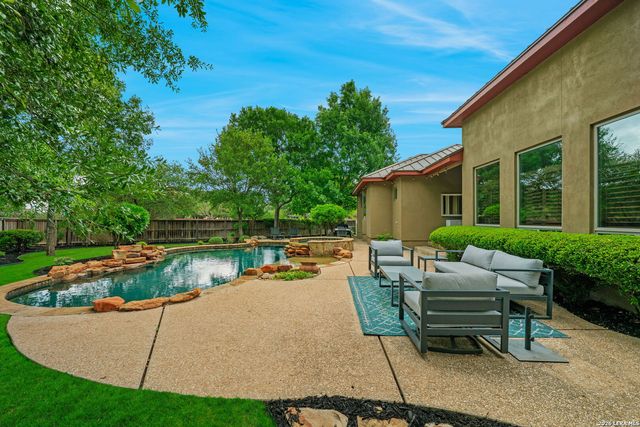 8813 Jodhpur, Boerne, TX 78015