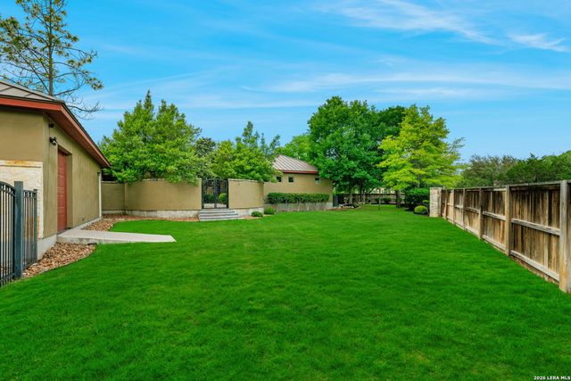 8813 Jodhpur, Boerne, TX 78015