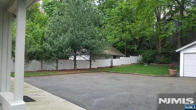 35 Gates Avenue 1, Montclair, NJ 07042
