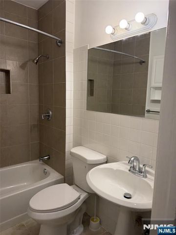 35 Gates Avenue 1, Montclair, NJ 07042