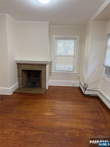 35 Gates Avenue 1, Montclair, NJ 07042