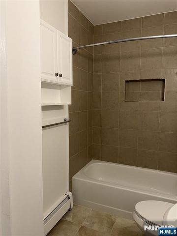 35 Gates Avenue 1, Montclair, NJ 07042