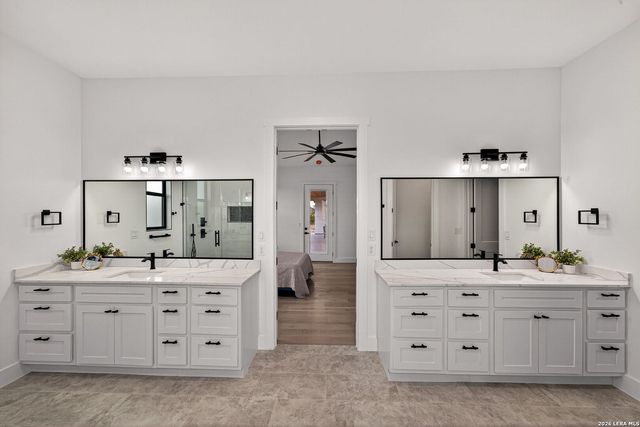 344 Buckskin, Bandera, TX 78003