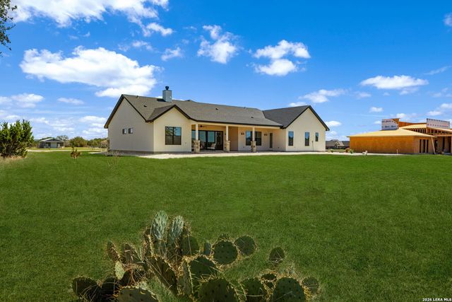 344 Buckskin, Bandera, TX 78003