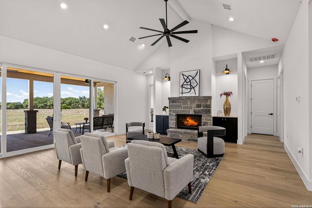 344 Buckskin, Bandera, TX 78003