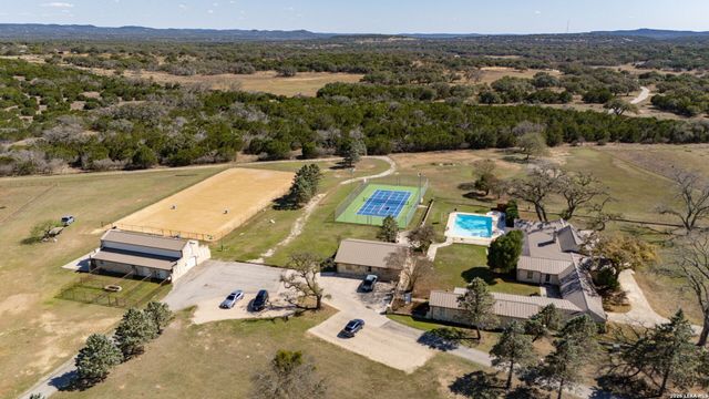 344 Buckskin, Bandera, TX 78003