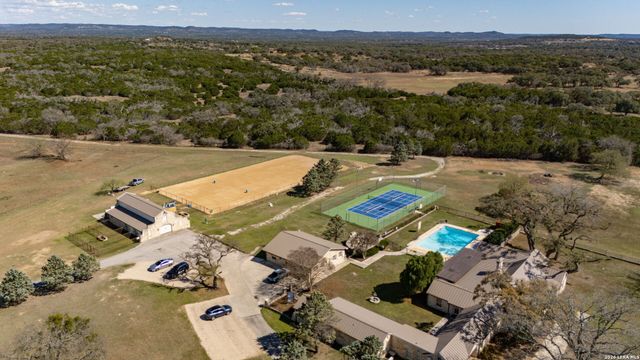 344 Buckskin, Bandera, TX 78003