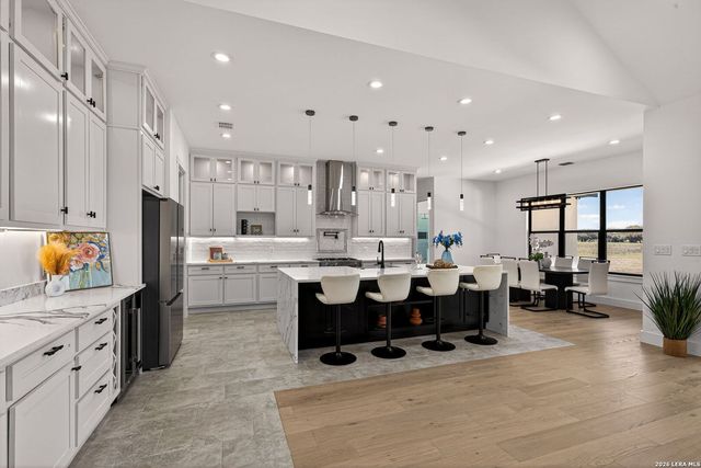 344 Buckskin, Bandera, TX 78003