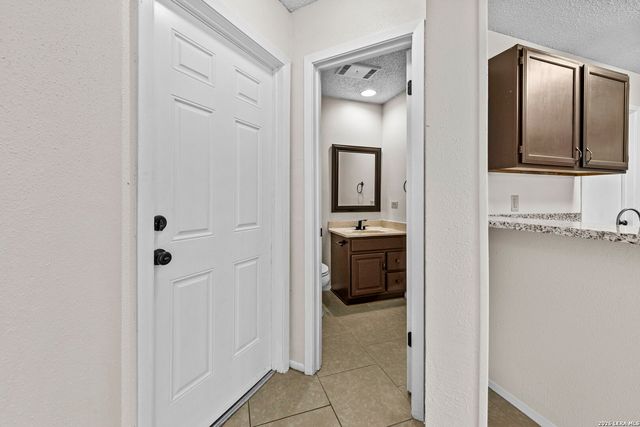 10338 COUNTRY VIS, San Antonio, TX 78240