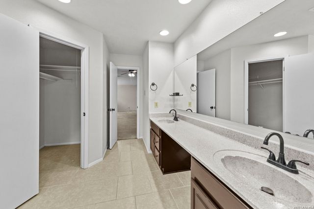 10338 COUNTRY VIS, San Antonio, TX 78240