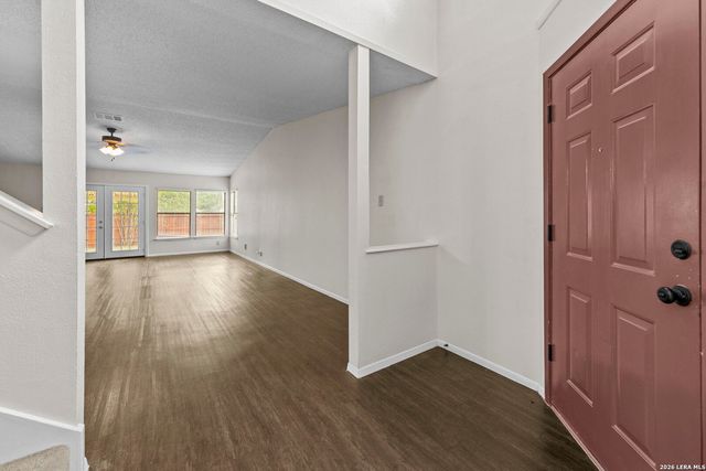 10338 COUNTRY VIS, San Antonio, TX 78240