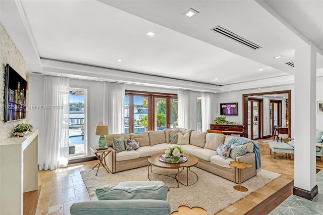 1398 Bay Drive, Miami Beach, FL 33141