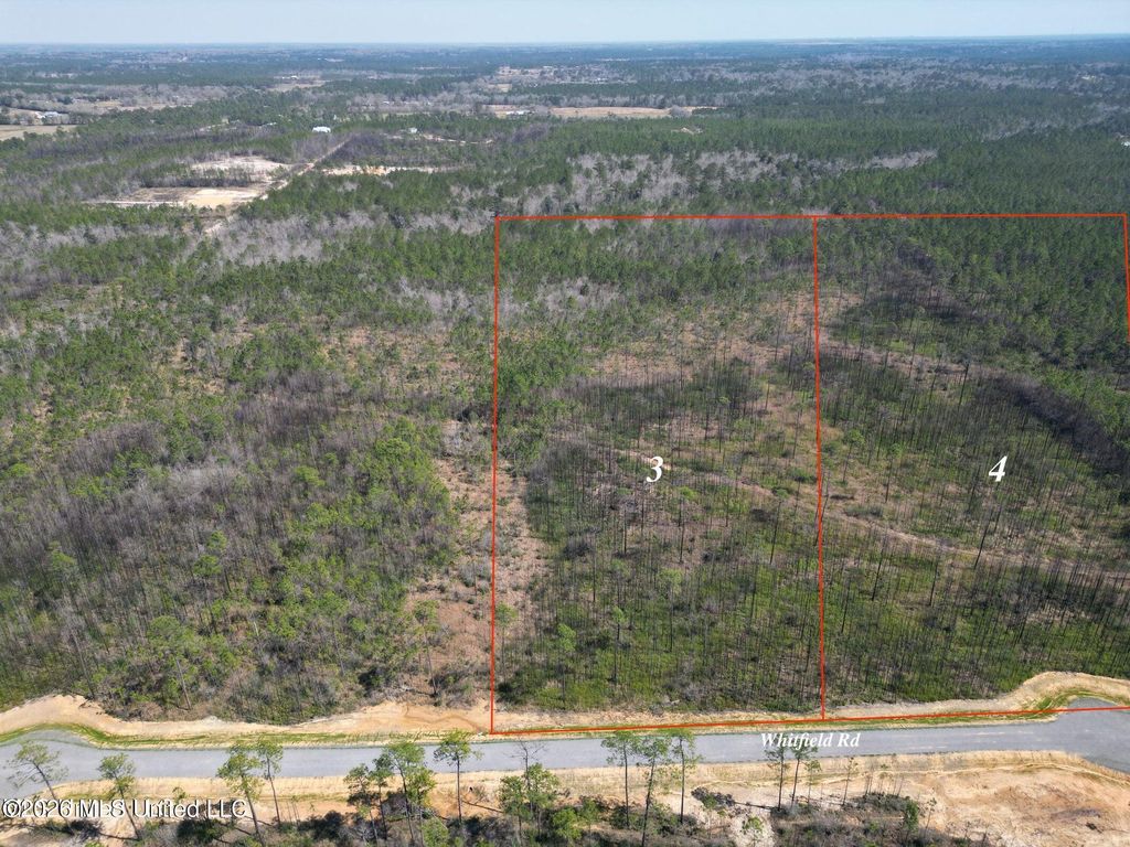 4 B Whitfield Drive, Kiln, MS 39556