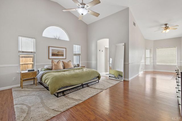 1007 W Saffron Street, Hanford, CA 93230