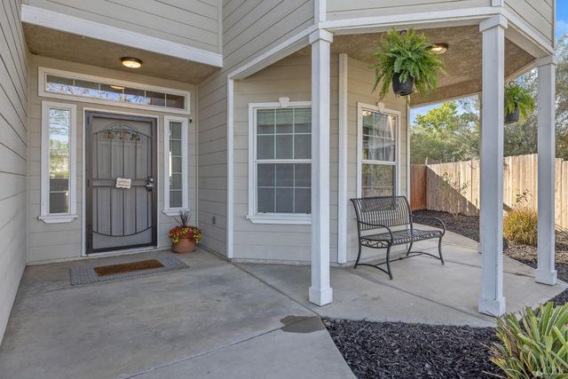 1007 W Saffron Street, Hanford, CA 93230