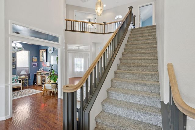 1007 W Saffron Street, Hanford, CA 93230