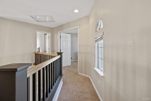 1007 W Saffron Street, Hanford, CA 93230