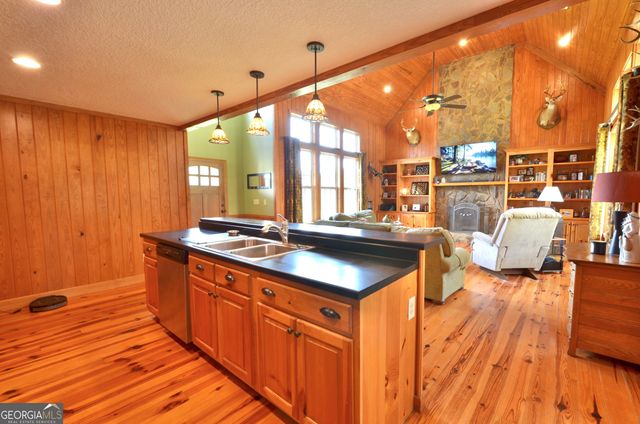 2025 Chicken Road, Dudley, GA 31022