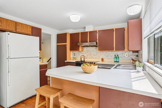 6845 NE 191st Street, Kenmore, WA 98028
