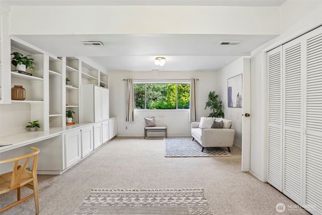 6845 NE 191st Street, Kenmore, WA 98028