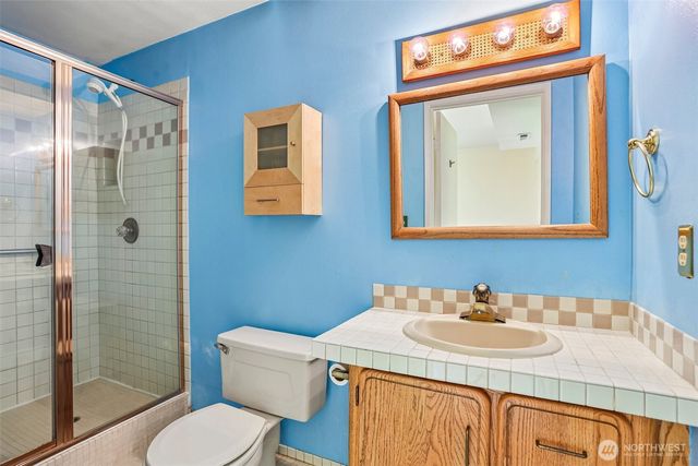 6845 NE 191st Street, Kenmore, WA 98028