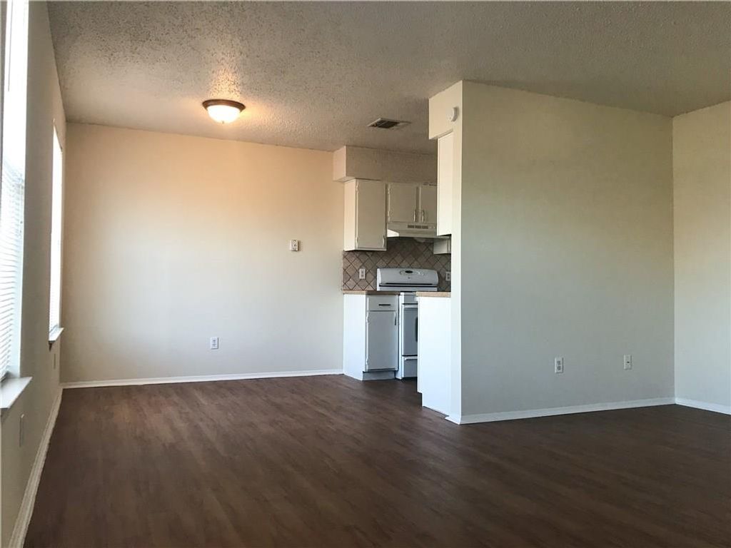 1203 W 49th ST D, Austin, TX 78756