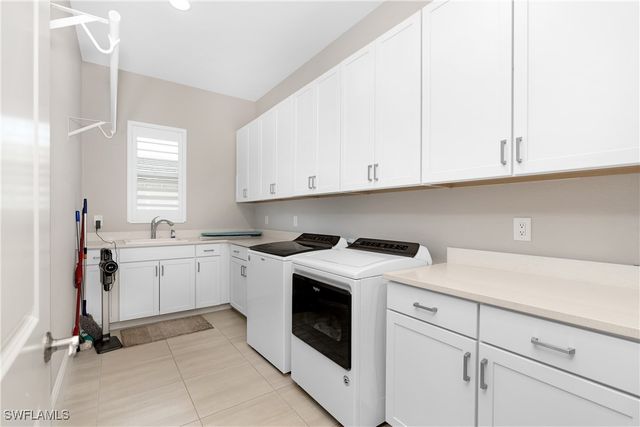 14250 Galley CT, Naples, FL 34114