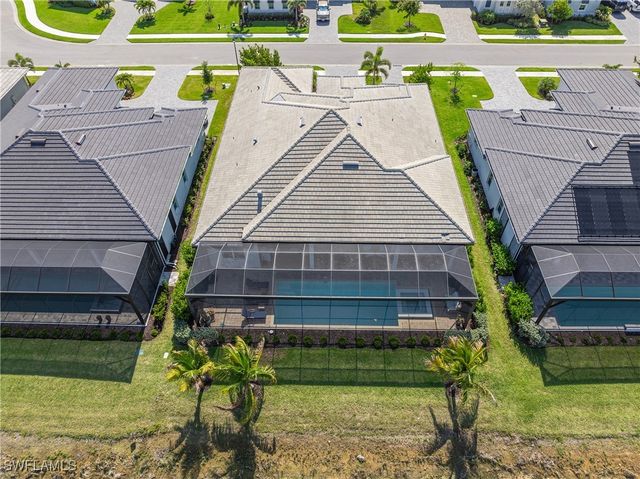 14250 Galley CT, Naples, FL 34114