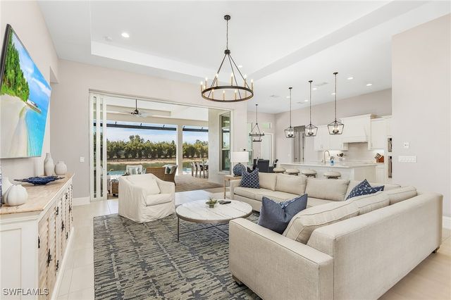 14250 Galley CT, Naples, FL 34114