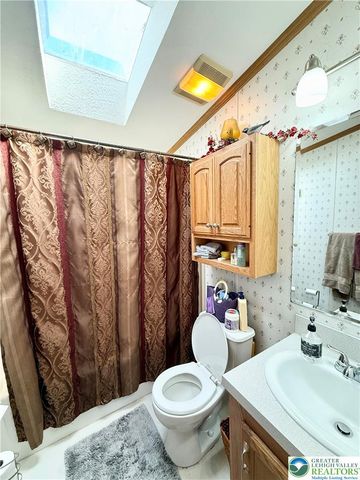 1190 Grange Road W11, Lower Macungie Twp, PA 18106